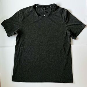SHIRT ON Running Men's Dark Heather Black Short-Sleeve Performance Tee